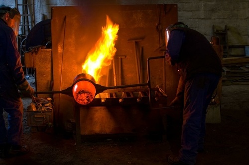 Votre fondeur à Plérin réalise une coulée de métal